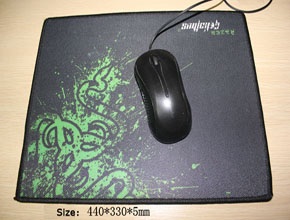 RAZER Gaming Mouse Mat 